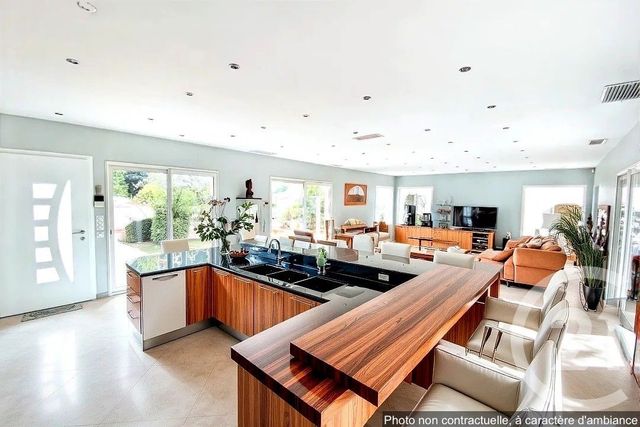 Afficher la photo en grand maison à vendre - 5 pièces - 230.0 m2 - PLAISANCE DU TOUCH - 31 - MIDI-PYRENEES - Century 21 Open Immo